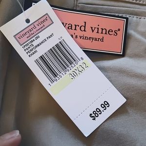Men’s size 30 x 32 khakis , vineyard vines, NWT